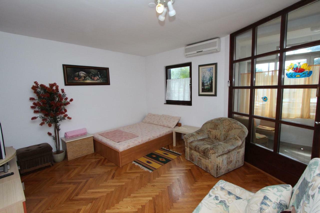 Apartment Vesna Ρόβινι Εξωτερικό φωτογραφία